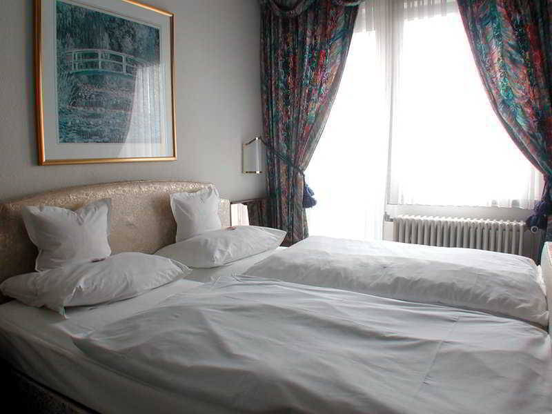 Hotel Swiss Q Koenigshof Colonia Esterno foto